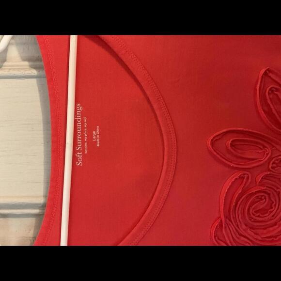 Soft Surroundings Coral Flower embossed Long Sleeved t-Shirt Large - Picture 4 of 6